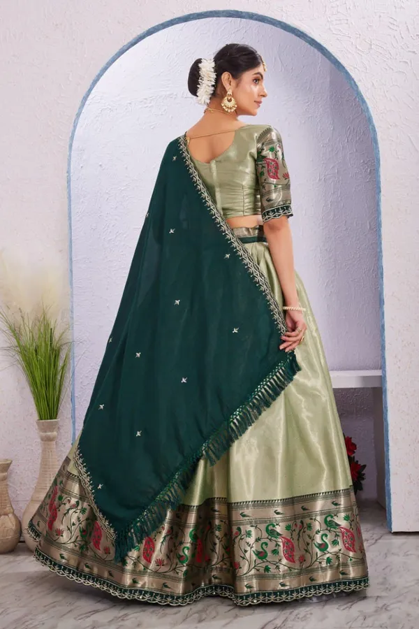 Varuni_Lahenga__is_Festival_Launching_Lehenga_Choli