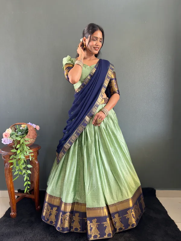 Varuni_Lahenga__is_Festival_Launching_Lehenga_Choli