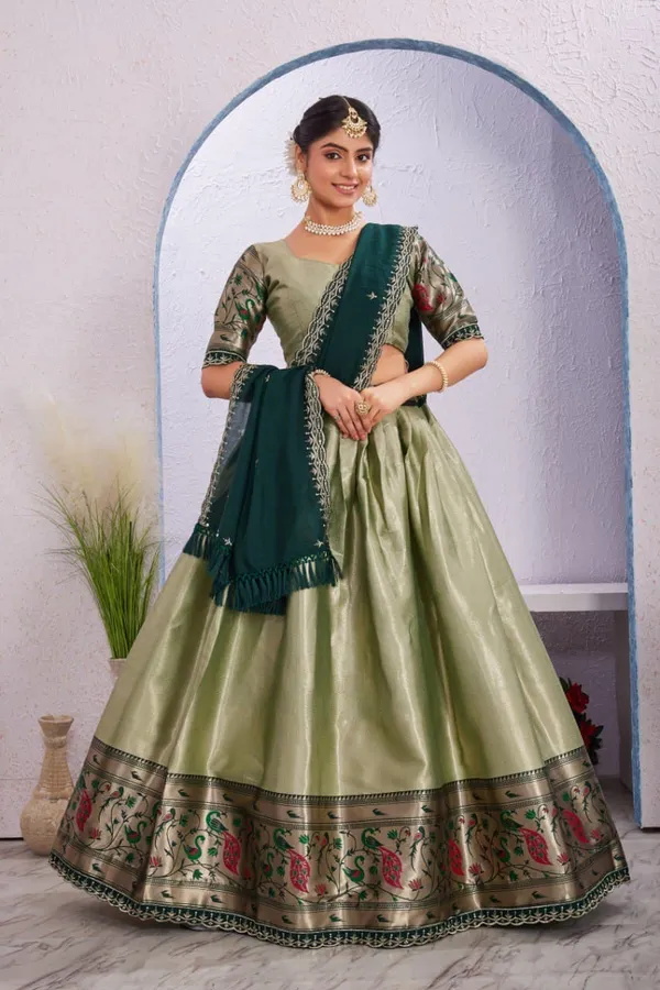 Varuni_Lahenga__is_Festival_Launching_Lehenga_Choli