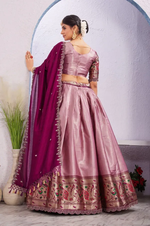 Varuni_Lahenga__is_Festival_Launching_Lehenga_Choli