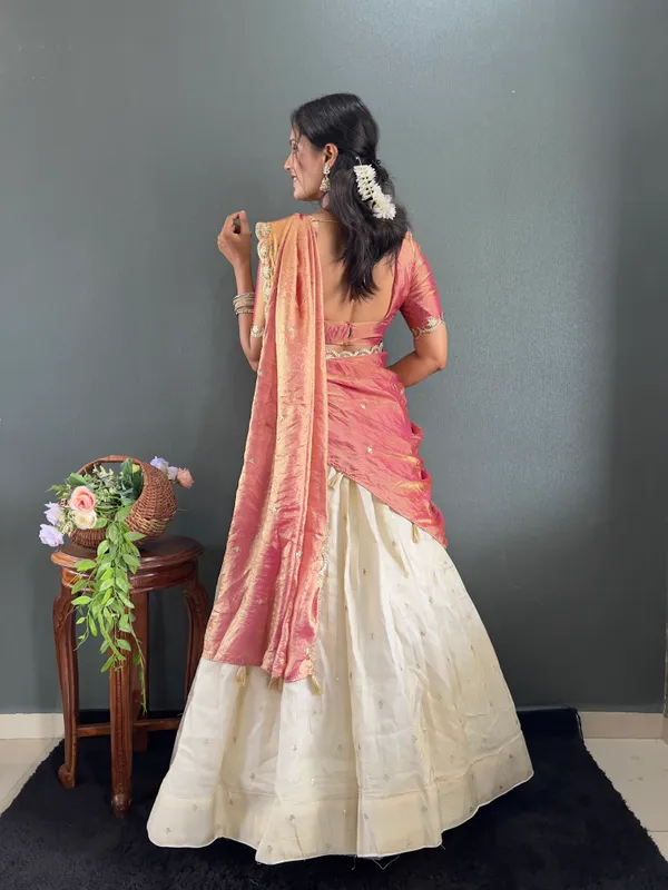 Varuni_Lahenga _is_Festival_Launching_Lehenga_Choli