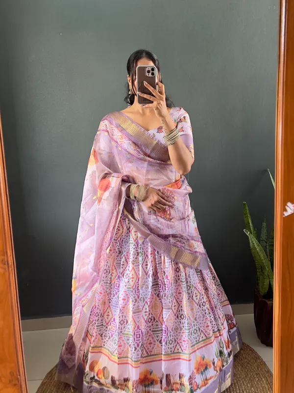 Varuni_Lahenga _is_Festival_Launching_Lehenga_Choli