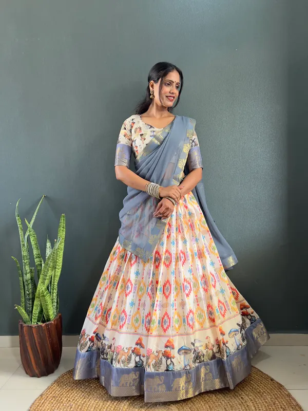 Varuni_Lahenga__is_Festival_Launching_Lehenga_Choli