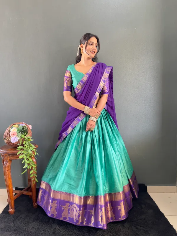 Varuni_Lahenga__is_Festival_Launching_Lehenga_Choli