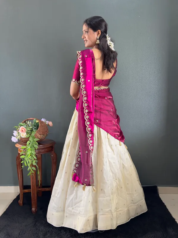 Varuni_Lahenga _is_Festival_Launching_Lehenga_Choli