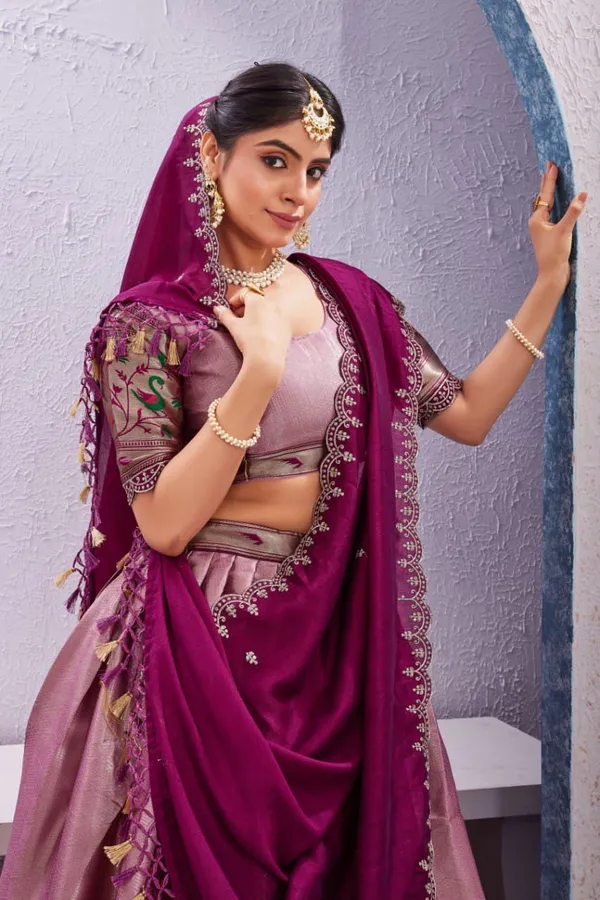 Varuni_Lahenga__is_Festival_Launching_Lehenga_Choli