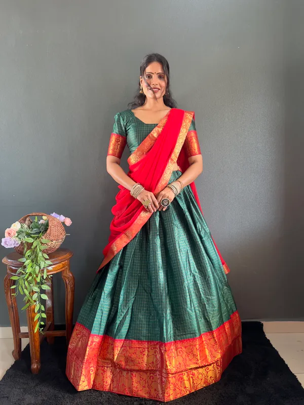 Varuni_Lahenga__is_Festival_Launching_Lehenga_Choli