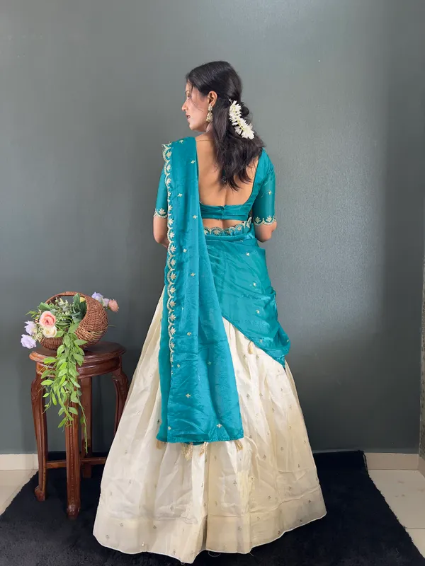 Varuni_Lahenga _is_Festival_Launching_Lehenga_Choli