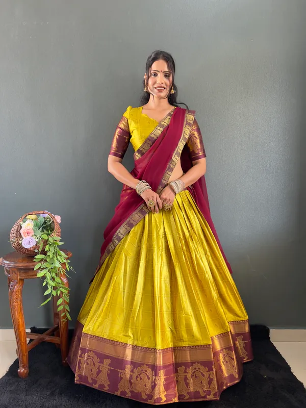Varuni_Lahenga__is_Festival_Launching_Lehenga_Choli