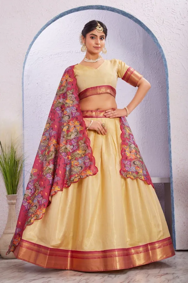 Varuni_Lahenga__is_Festival_Launching_Lehenga_Choli