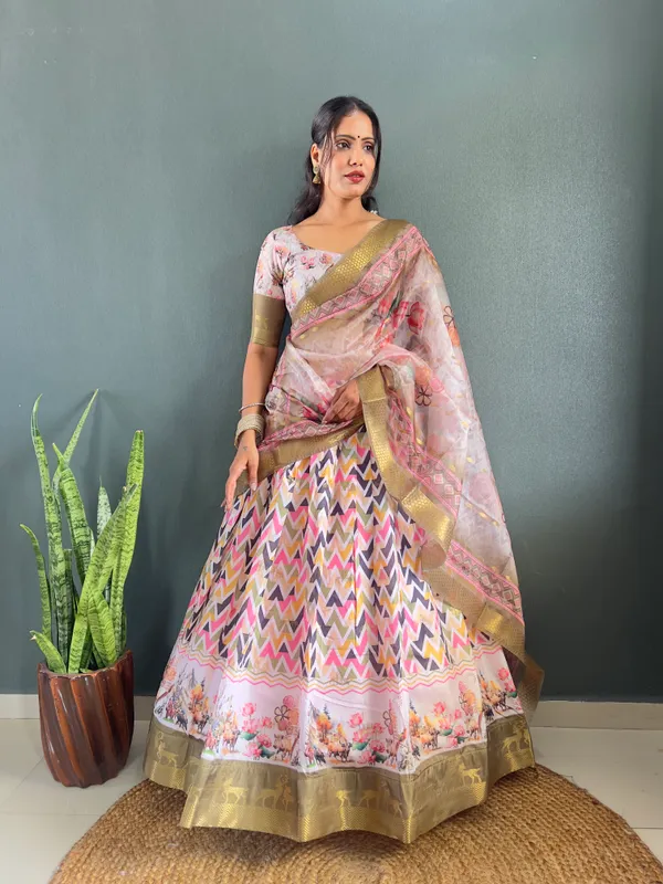 Varuni_Lahenga _is_Festival_Launching_Lehenga_Choli