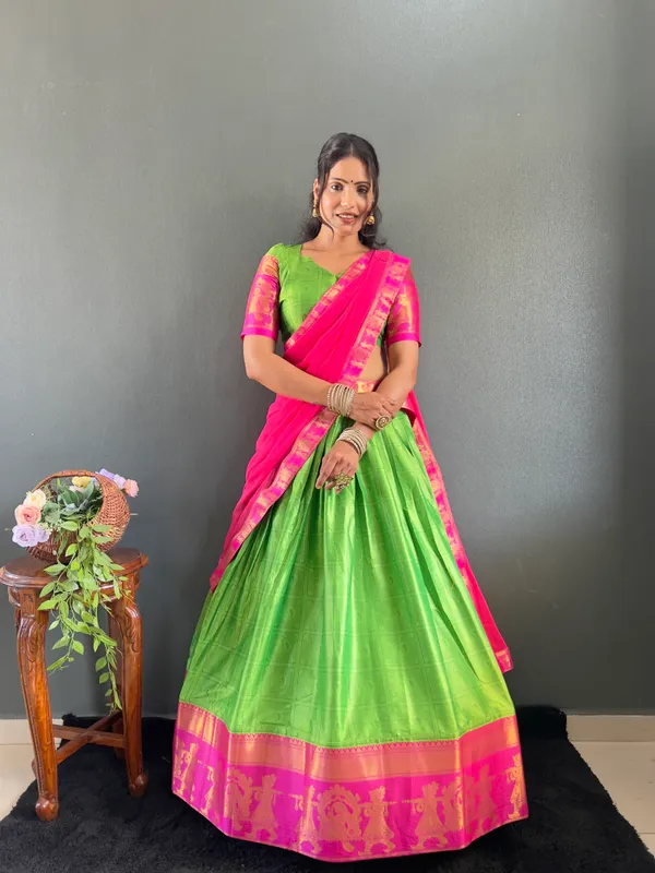 Varuni_Lahenga__is_Festival_Launching_Lehenga_Choli_