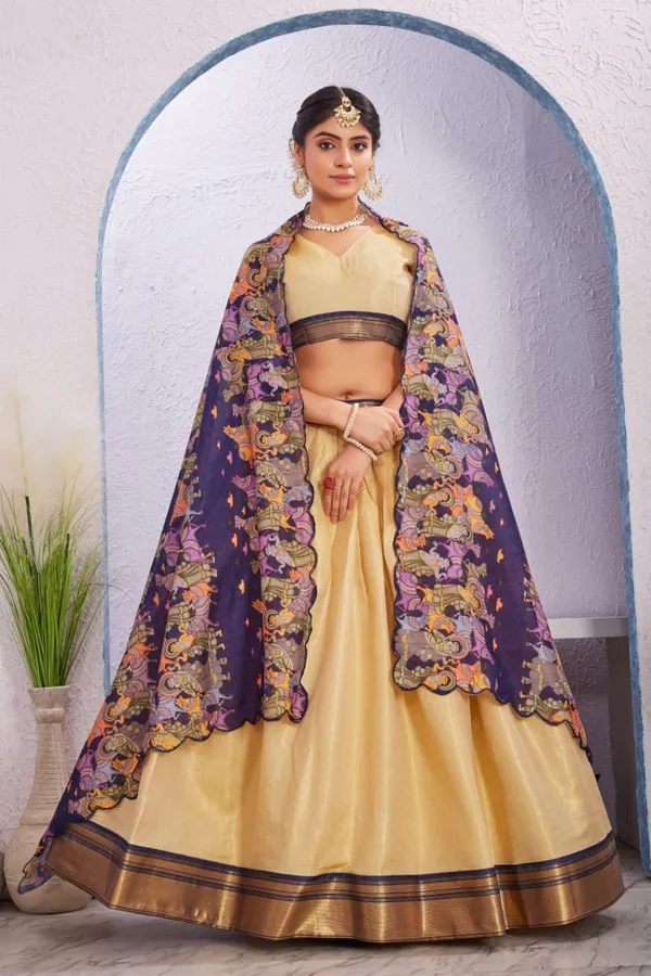 Varuni_Lahenga__is_Festival_Launching_Lehenga_Choli_