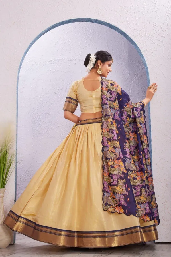Varuni_Lahenga__is_Festival_Launching_Lehenga_Choli_