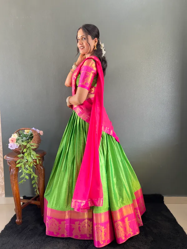 Varuni_Lahenga__is_Festival_Launching_Lehenga_Choli_