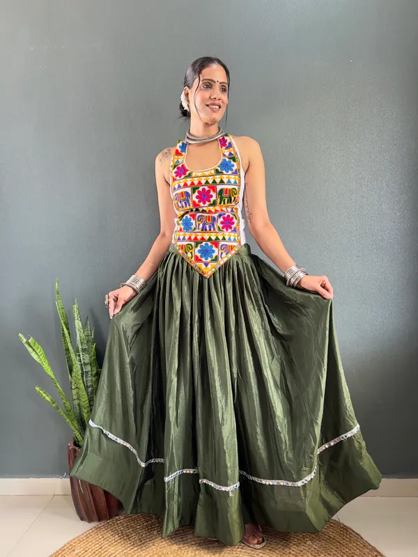 Varuni_Lehenga_Is_Launching_Navratri_Special_Lehenga_Choli