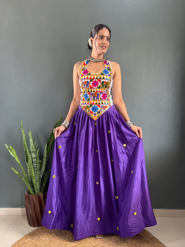 Varuni_Lehenga_Is_Launching_Navratri_Special_Lehenga_Choli