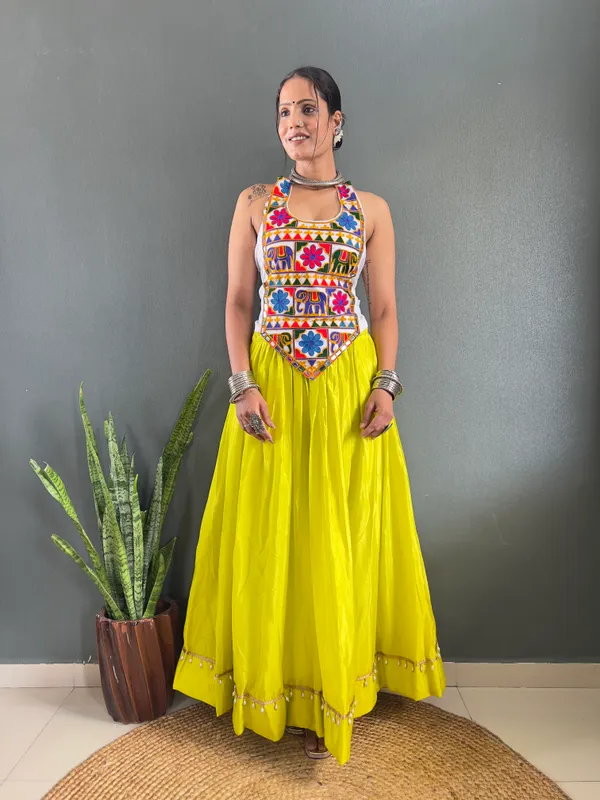 Varuni_Lehenga_Is_Launching_Navratri_Special_Lehenga_Choli