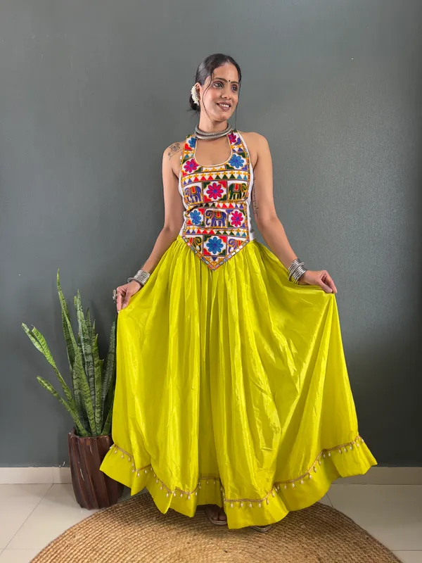 Varuni_Lehenga_Is_Launching_Navratri_Special_Lehenga_Choli