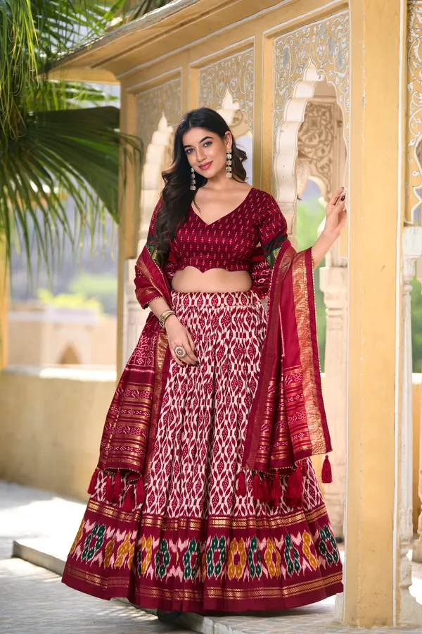 Women's_Wedding_Special_Floral_Lehenga_Choli_with_Foil_Print_&_Gotta_Patti_Dupatta_(maroon)