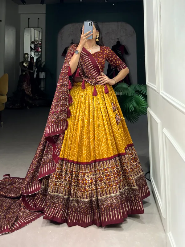 Women's_Wedding_Special_Floral_Lehenga_Choli_with_Foil_Print_&_Gotta_Patti_Dupatta_(purple)