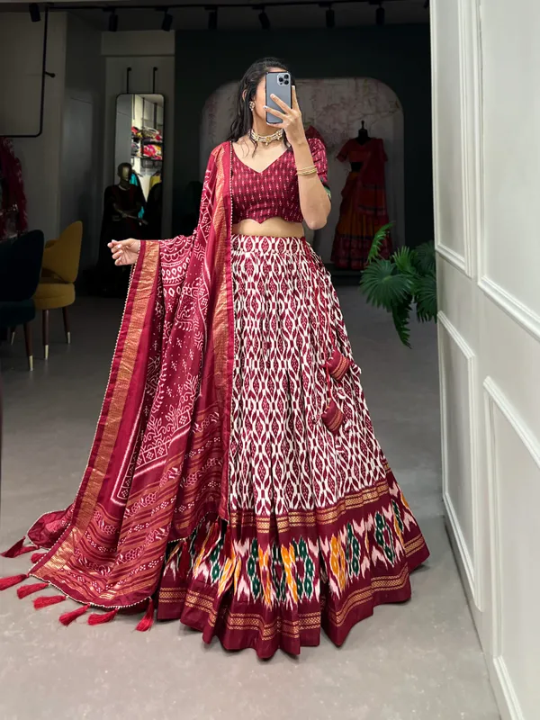 dola_silk_Women's_Wedding_Special_Floral_Lehenga_Choli_with_Foil_Print_&_Gotta_Patti_Dupatta_(maroon)