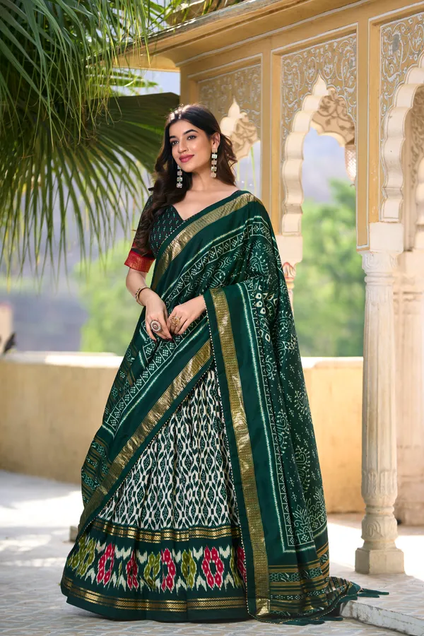 Women's_Wedding_Special_Floral_Lehenga_Choli_with_Foil_Print_&_Gotta_Patti_Dupatta_(green)