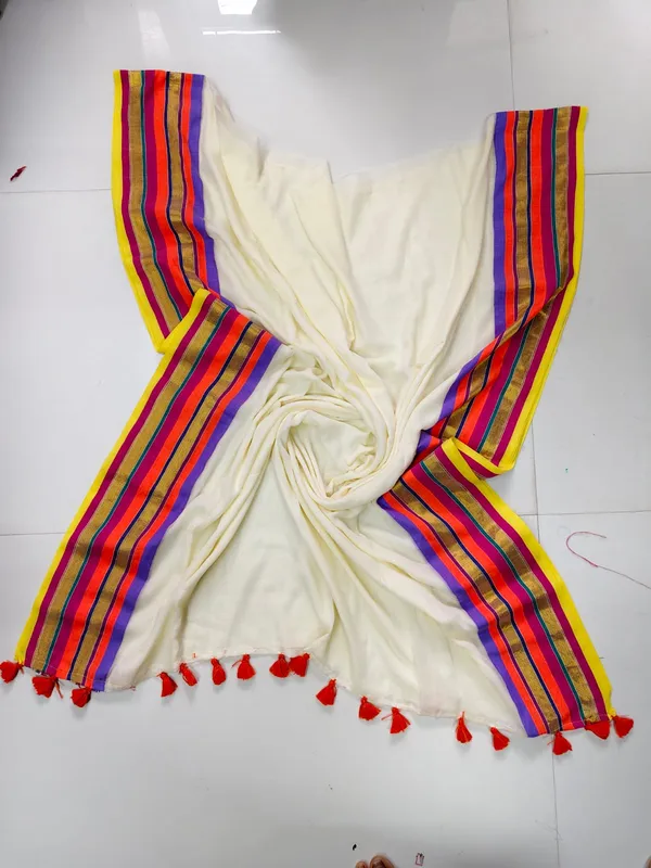 Off_White_Designer_Mul_Cotton_Handloom_Saree