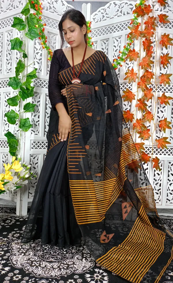 Black_Cotton_Silk_Weaving_Work_Handloom_Saree