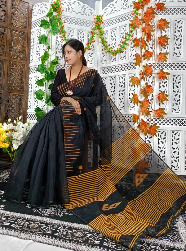 Black_Cotton_Silk_Weaving_Work_Handloom_Saree