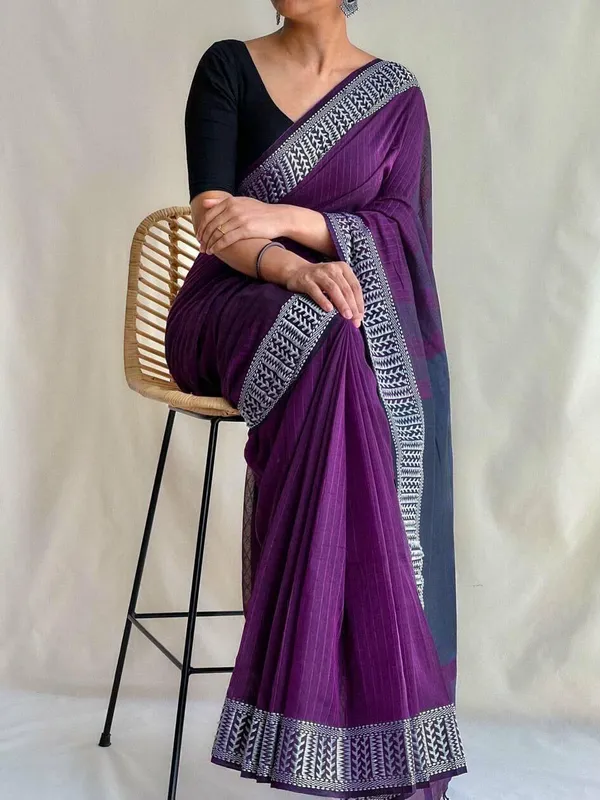 Purple_Weaving_Work_Border_Check_Cotton_Handloom_Saree
