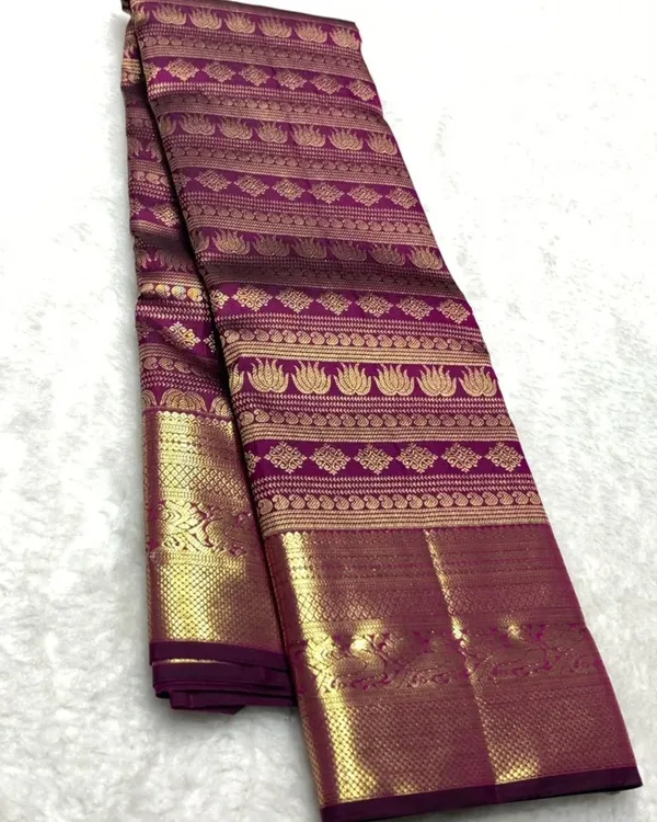 Soft_Banarasi_Lichi_Silk_Saree_with_Unstiched_Blouse_Piece