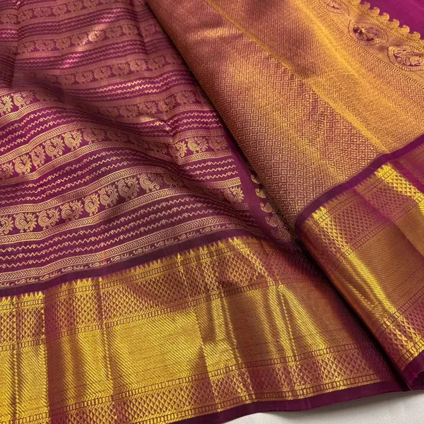Soft_Banarasi_Lichi_Silk_Saree_with_Unstiched_Blouse_Piece