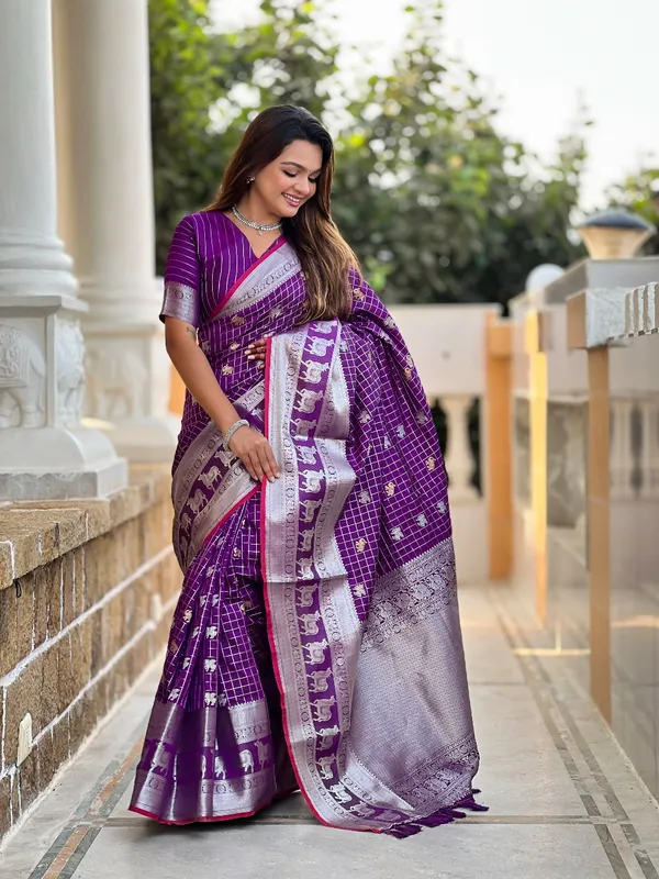 Banarasi_Semi-Silk_Saree_with_Unstiched_Blouse_Piece