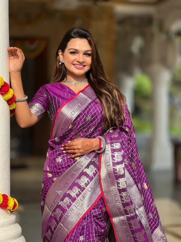 Banarasi_Semi-Silk_Saree_with_Unstiched_Blouse_Piece