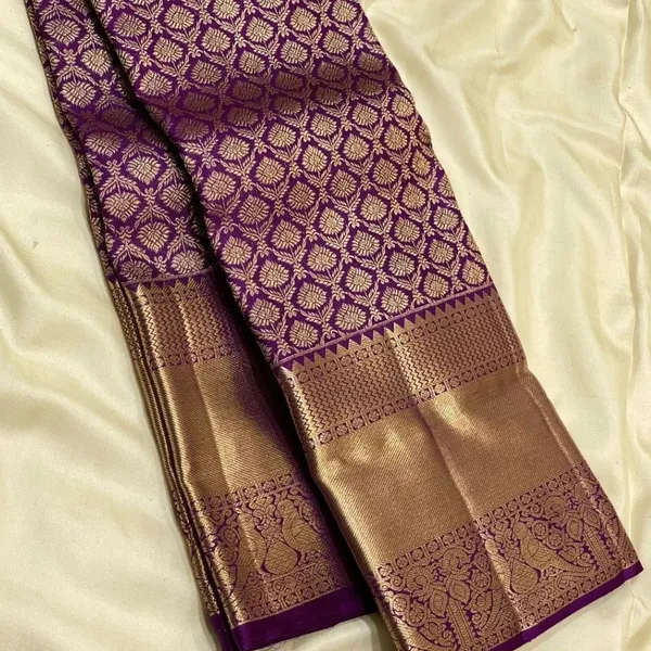 Soft_Banarasi_Lichi_Silk_Saree_with_Unstiched_Blouse_Piece