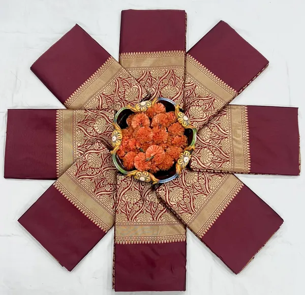 Soft_Banarasi_Lichi_Silk_Saree_with_Unstiched_Blouse_Piece