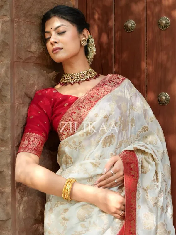 Soft_Banarasi_Lichi_Silk_Saree_with_Unstiched_Blouse_Piece