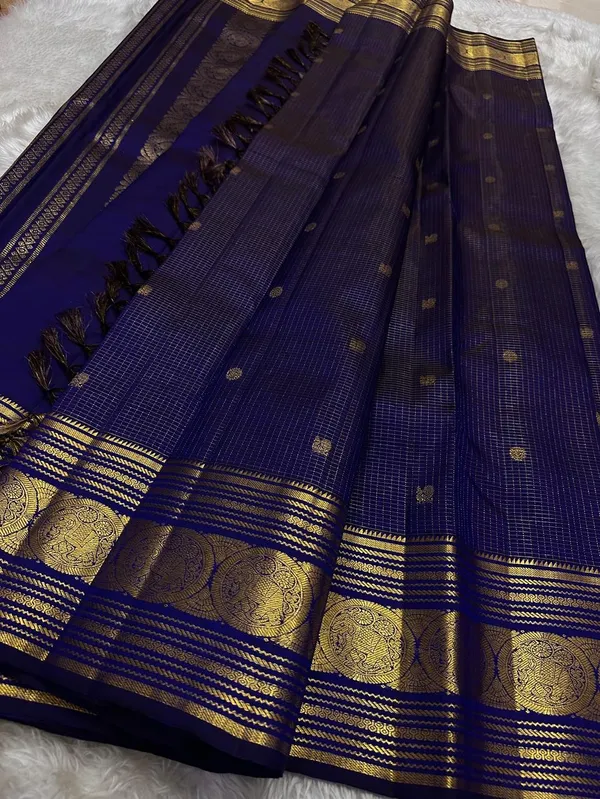 Soft_Banarasi_Lichi_Silk_Saree_with_Unstiched_Blouse_Piece