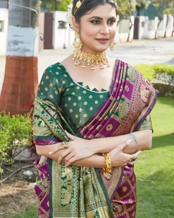 Soft_Banarasi_Lichi_Silk_Saree_with_Unstiched_Blouse_Piece