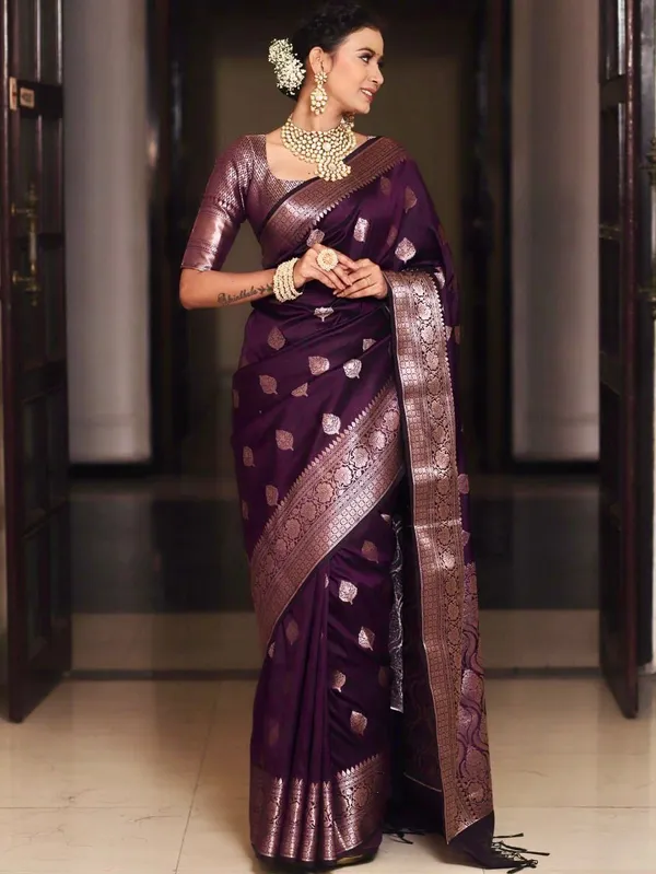 Soft_Banarasi_Lichi_Silk_Saree_with_Unstiched_Blouse_Piece