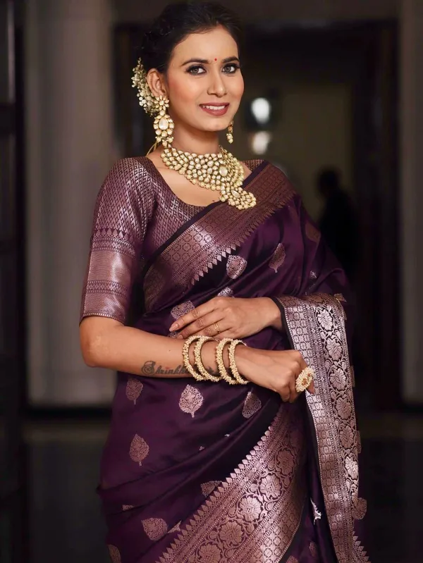 Soft_Banarasi_Lichi_Silk_Saree_with_Unstiched_Blouse_Piece