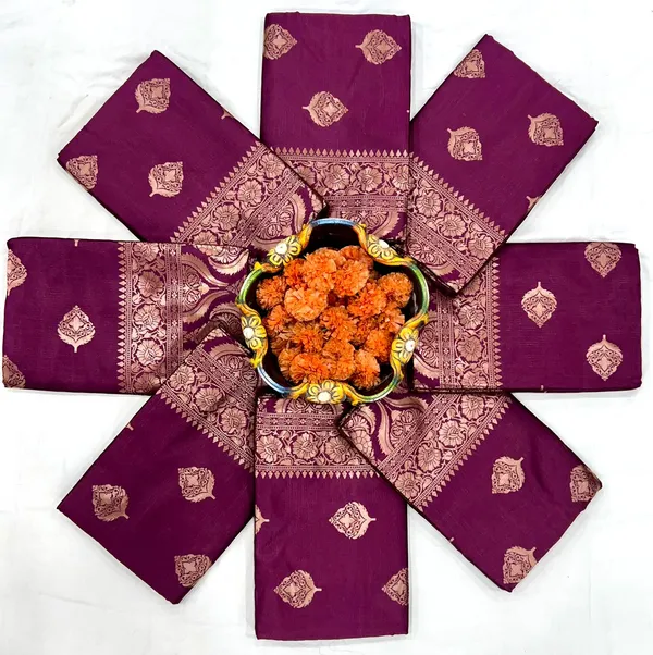 Soft_Banarasi_Lichi_Silk_Saree_with_Unstiched_Blouse_Piece
