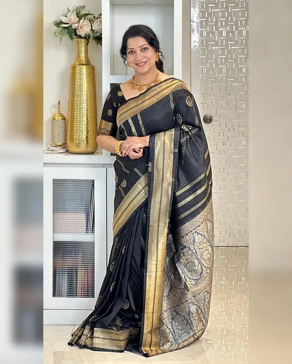 Banarasi_Semi-Silk_Saree_with_Unstiched_Blouse_Piece