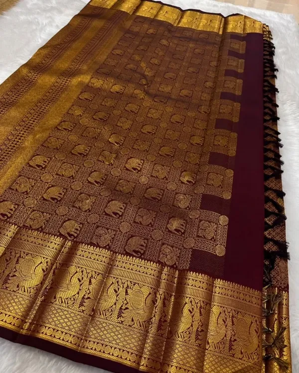 Soft_Banarasi_Lichi_Silk_Saree_with_Unstiched_Blouse_Piece