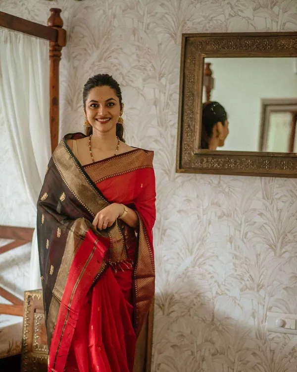 Cotton_Silk_Saree_with_Unstiched_Blouse_Piece