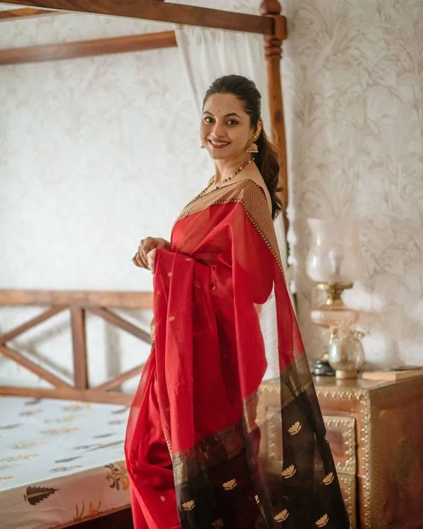 Cotton_Silk_Saree_with_Unstiched_Blouse_Piece
