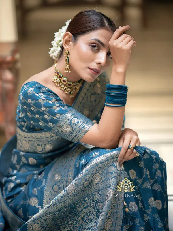 Soft_Banarasi_Lichi_Silk_Saree_with_Unstiched_Blouse_Piece