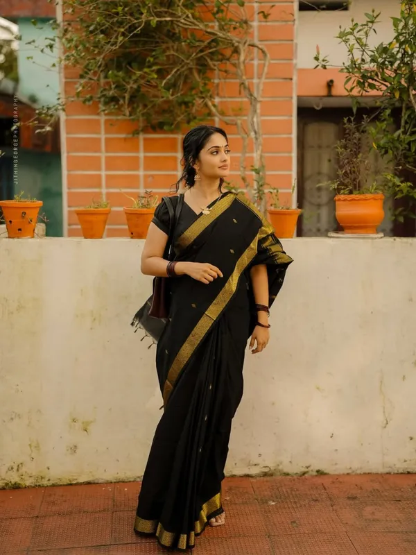 Cotton_Silk_Saree_with_Unstiched_Blouse_Piece