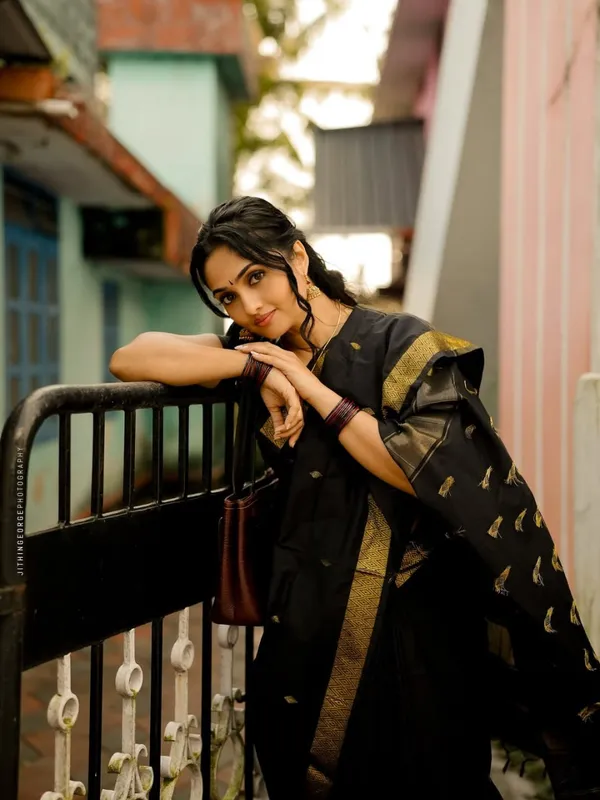 Cotton_Silk_Saree_with_Unstiched_Blouse_Piece